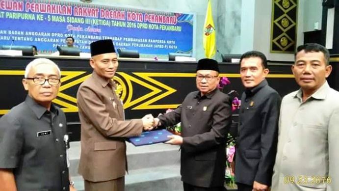 Akhirnya...!!! APBD-P 2016 Kota Pekanbaru Disahkan Rp2,4 Triliun