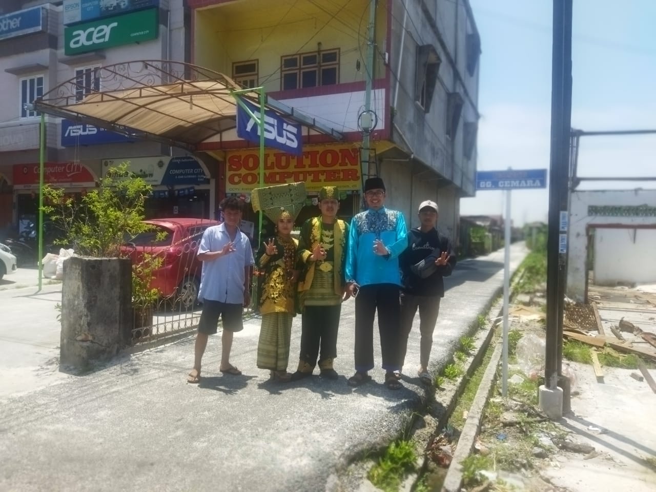 Masyarakat Gang Cemara, Kecamatan Bathin Solapan Ucapkan Terima Kasih ke Bupati Bengkalis