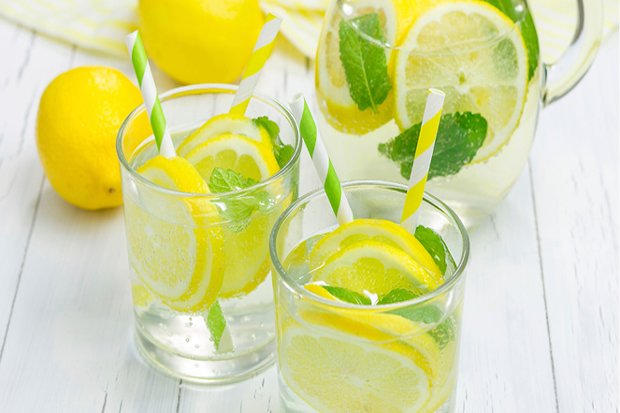 Enam Manfaat Minum Air Lemon untuk Kesehatan Tubuh Anda