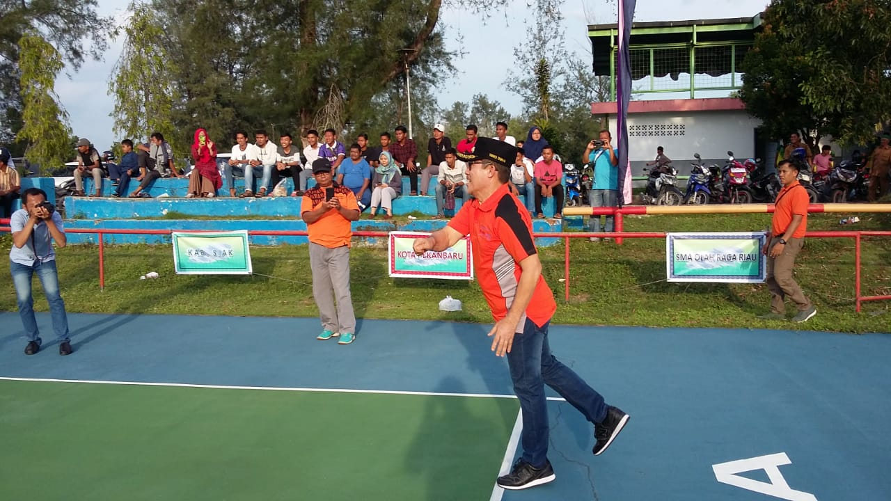 Walikota Dumai Buka Tournament Volley Ball U-20 se-provinsi Riau