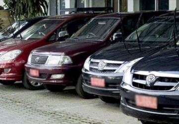 Diduga Mantan Anggota DPRD Menjual Mobil Dinas