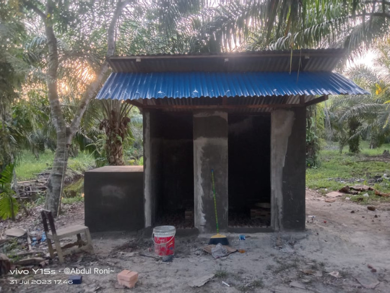 TMMD ke 117, Satgas Bangun Toilet Untuk Sekolah Jauh di Sungai Geniot