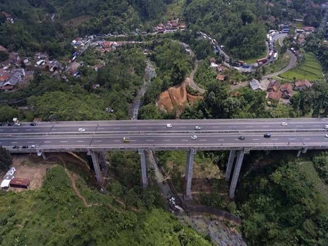 Pemerintah Targetkan Perbaikan Jembatan Cisomang Selesai Akhir Maret