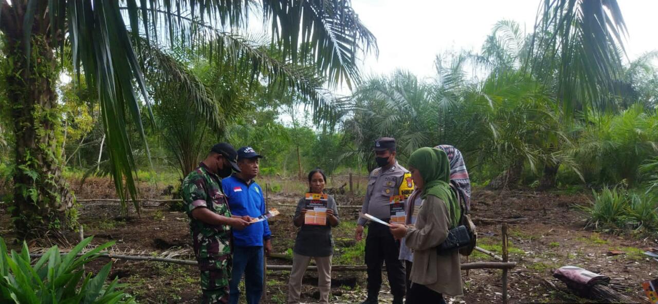 Bersama MPA dan BPBD, Sertu Abu Kasim Laksanakan Patroli Cegah Karhutla