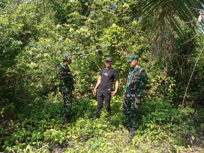 Patroli Rutin Oleh Babinsa Koramil 06 Merbau Cegah Karhutla