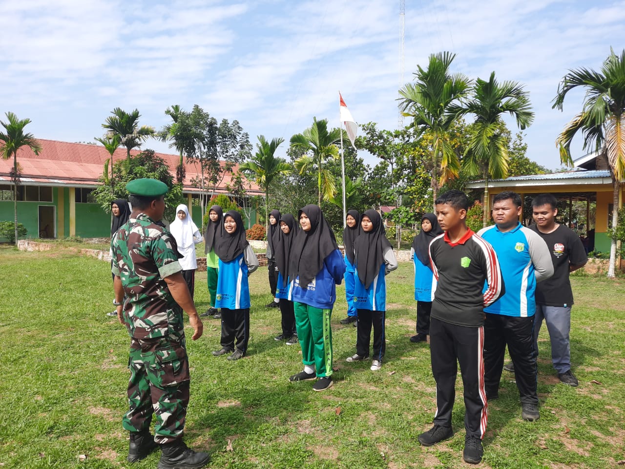 Pelda Hendrianto Kunjungi SMK IT Akila Zahra