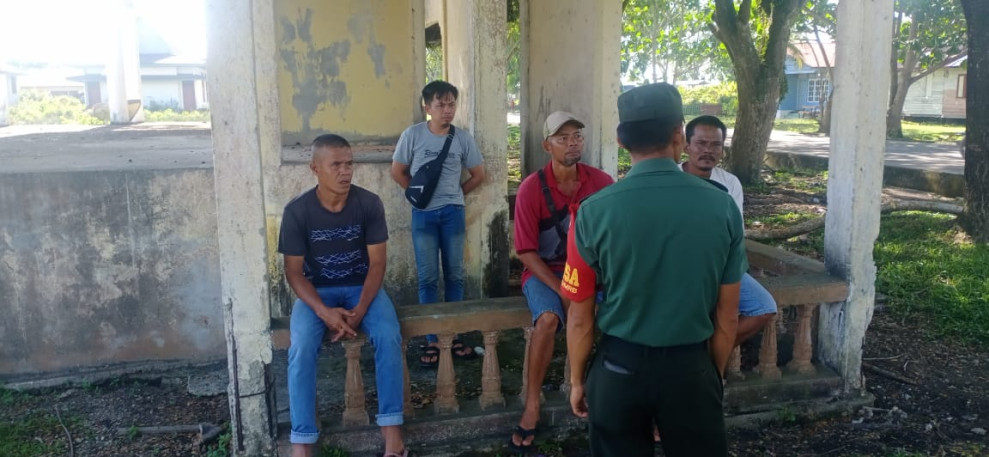 Jalin Silaturahmi, Serda CJ Silalahi Laksanakan Komsos