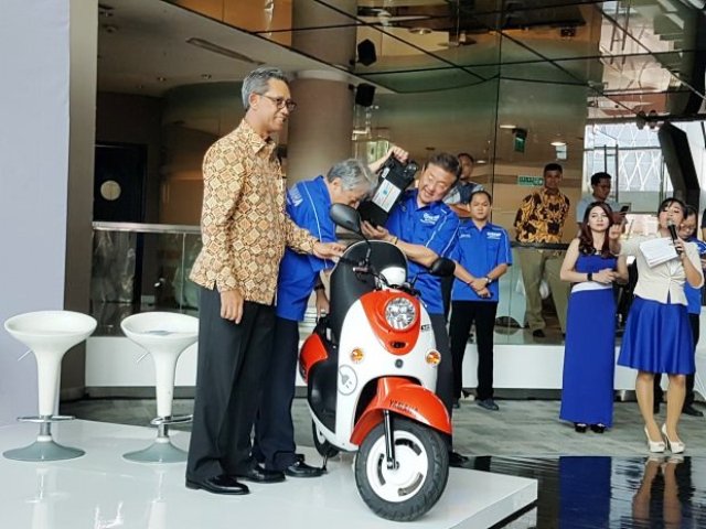 Yamaha Resmi Hadirkan Motor Listrik di Indonesia