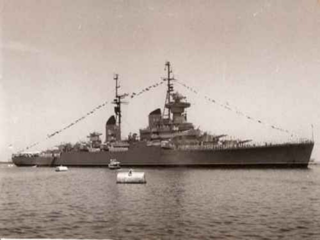 Gagahnya Kapal Perang KRI Irian yang Tinggal Kenangan