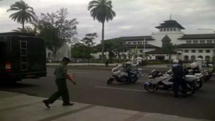 Peristiwa 3 Desember: Pertempuran di Gedung Sate hingga Tragedi Bhopal