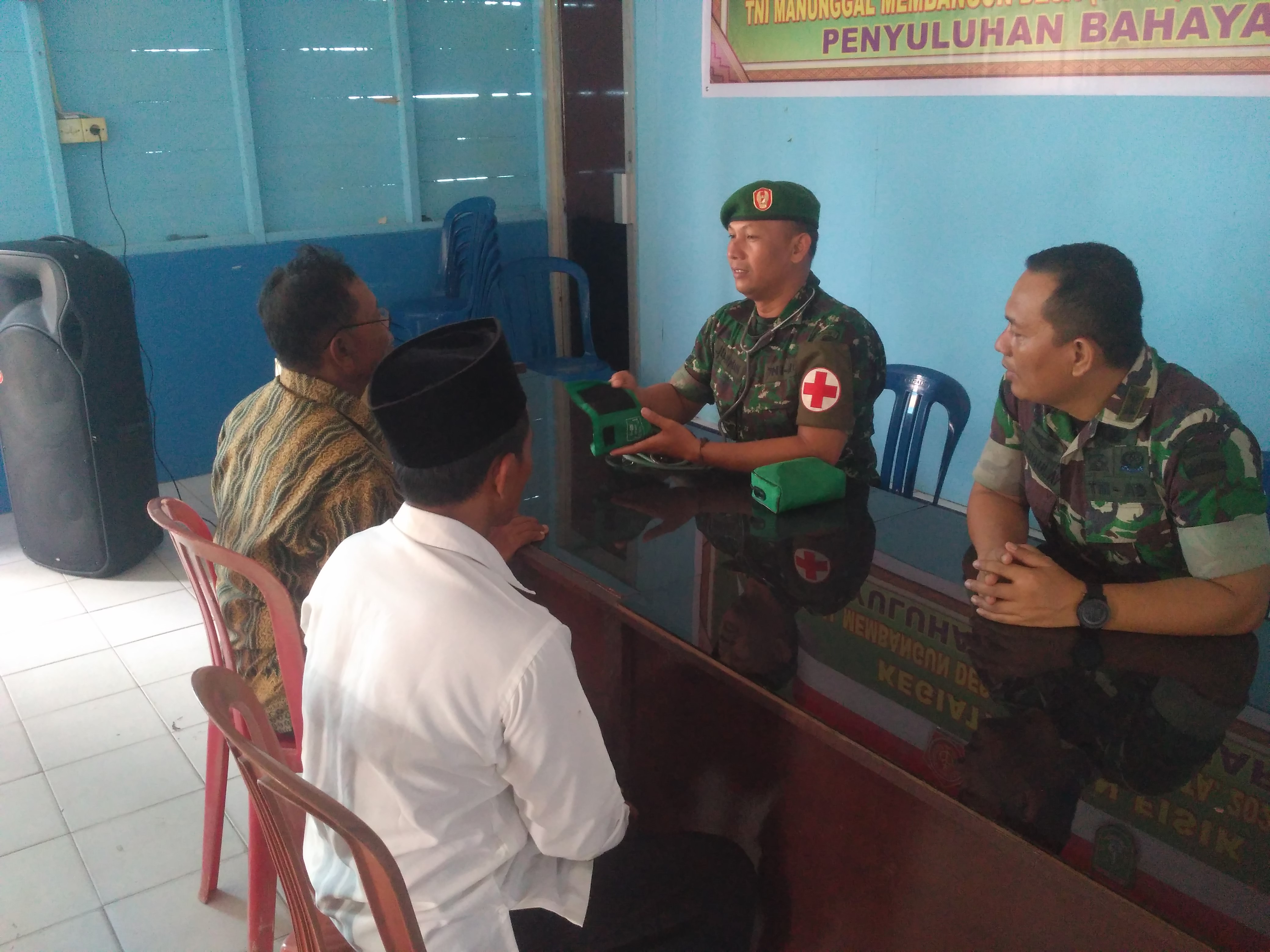 TMMD ke 107, Denkes Kodim 0320/Dumai Himbau Satgas dan Masyarakat Jaga Kesehatan