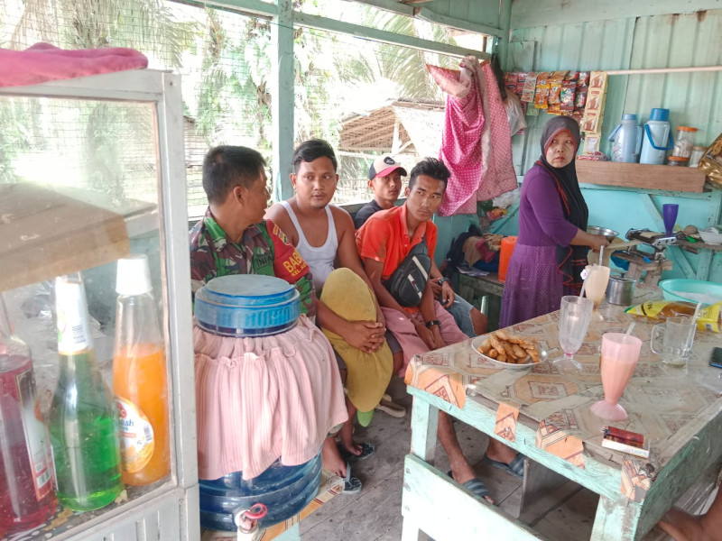 Serda Bambang Irwanto Laksanakan Komsos Cegah Tindak Kejahatan