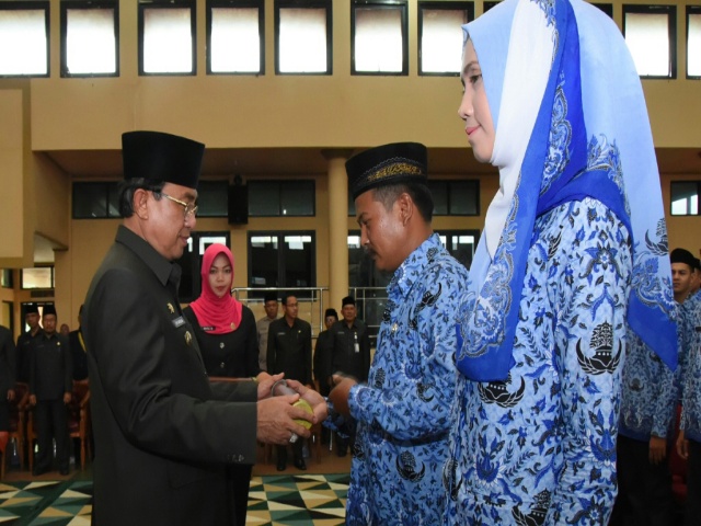 187 CPNS di Inhil Diambil Sumpah