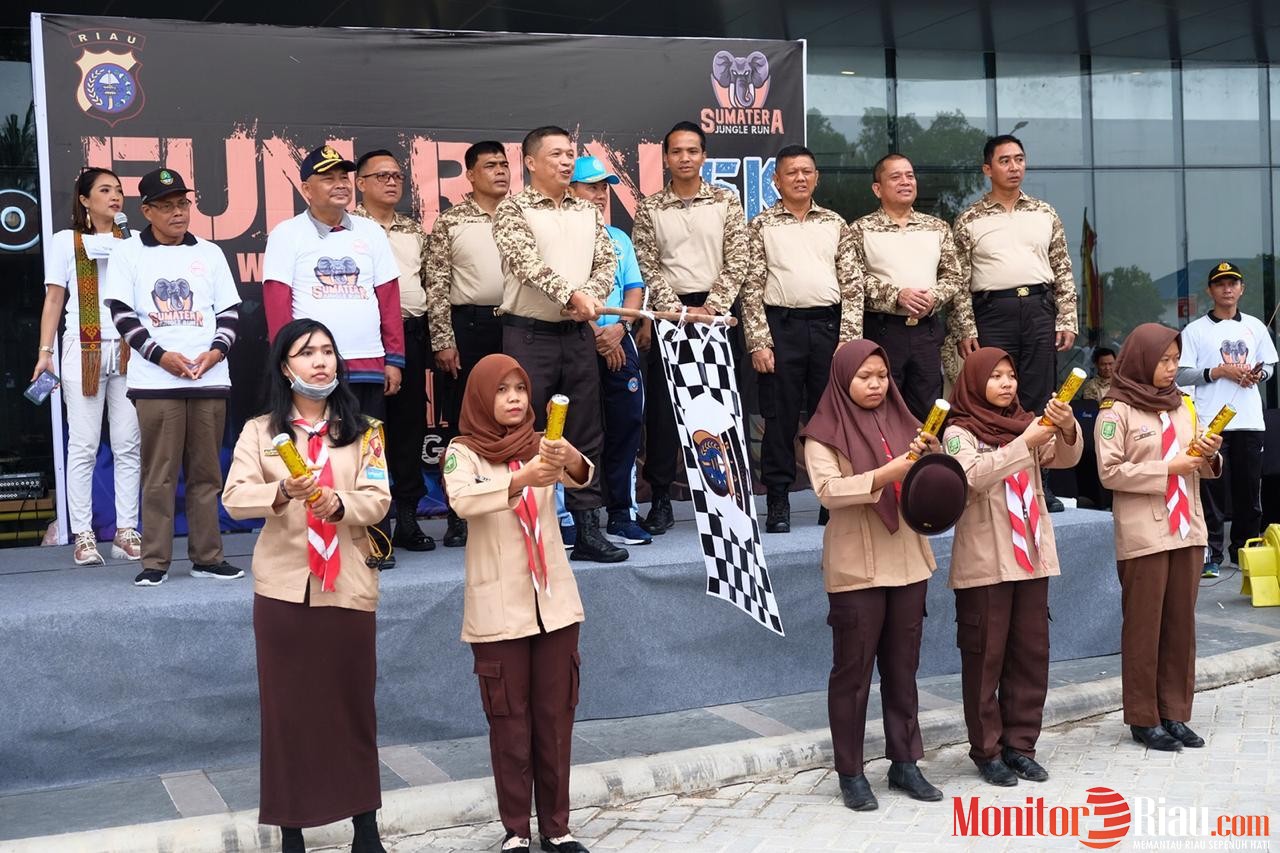 Kapolda Riau Lepas Peserta Fun Run Di Kota Dumai