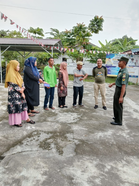 Jaga Suasana Lingkungan Yang Harmonis, Babinsa Koramil 06 Merbau Melaksanakan Komsos