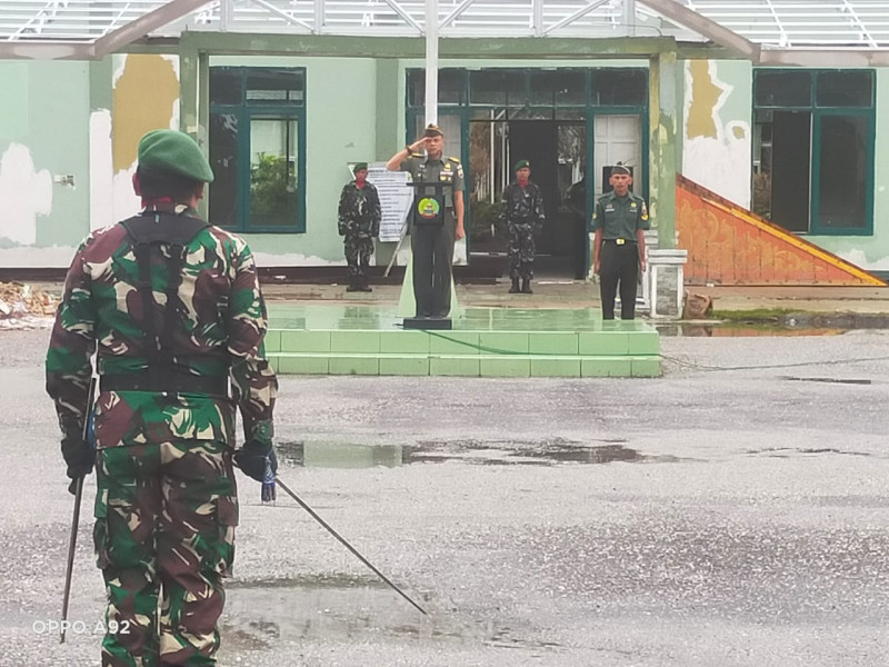 Penuh Khidmat, Personil Kodim Ikuti Upacara Bendera