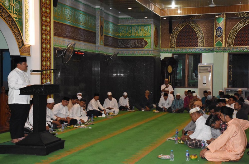 Tarawih Perdana di Masjid Agung Istiqomah, Ini Pesan Bupati Bengkalis