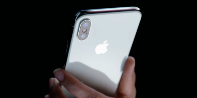Apple dirumorkan rilis iPhone dengan tripel kamera di Tahun 2019
