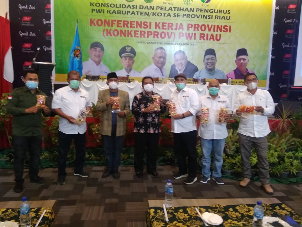 Momen Konkerprov di Kota Dumai, PWI Inhil Promosikan Produk UMKM Lokal