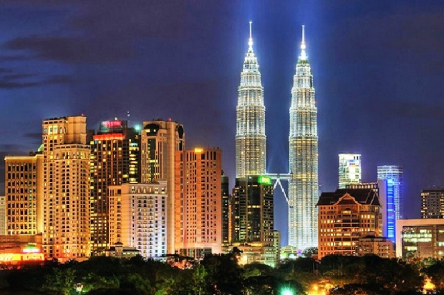 Kegiatan Favorit Wisatawan Indonesia di Malaysia