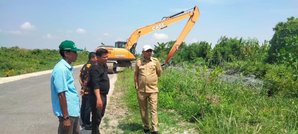 Dinas PUTR Rohil Gencar Lakukan Normalisasi Sungai dan Parit di Kecamatan Bangko dan Sinaboi