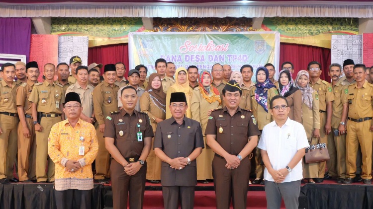 Bupati Inhil Himbau Para Kades Gunakan Dana Desa Sesuai Ketentuan