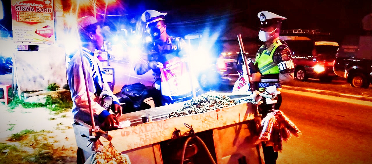 Polres Rohil Gelar Patroli Bersekala Besar. Ini yang Mereka Lakukan