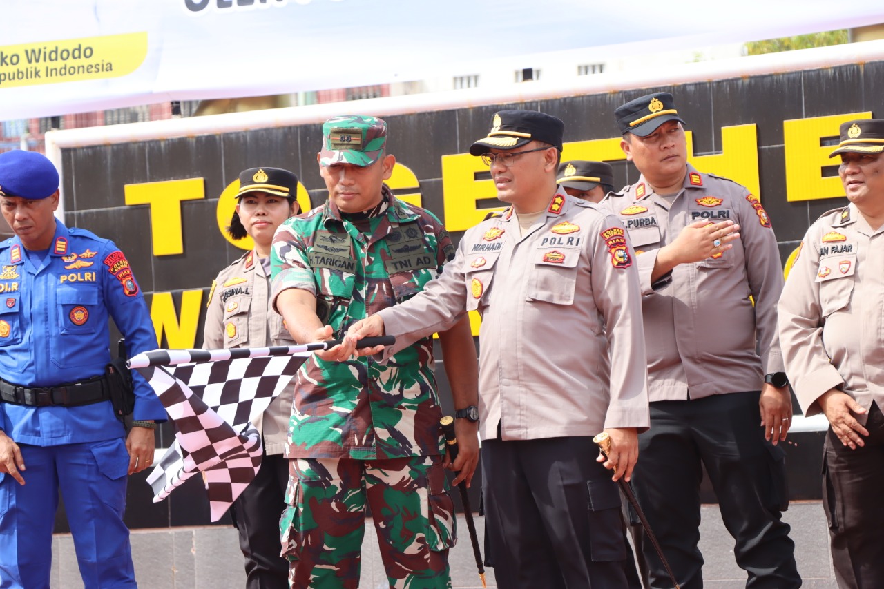 Polres Dumai Gelar Upacara Pelepasan Untuk Pendistribusian Bantuan Dari Presiden RI