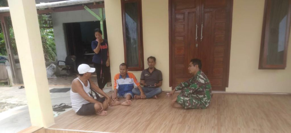 Komsos Serma Nofrianto Untuk Mempererat Tali Silaturahmi Dengan Masyarakat