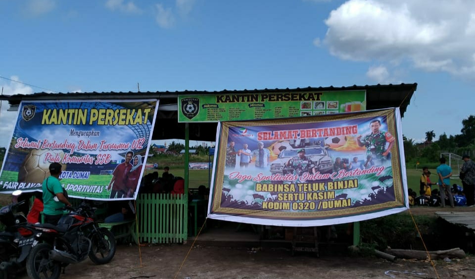 Babinsa Teluk Binjai Sertu Abu Kasim Dukung Turnamen Komunitas SSB Kota Dumai