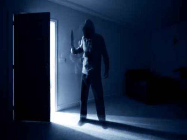 Ya Ampun...!!! Paman dan Keponakan Duel Maut Pakai Parang