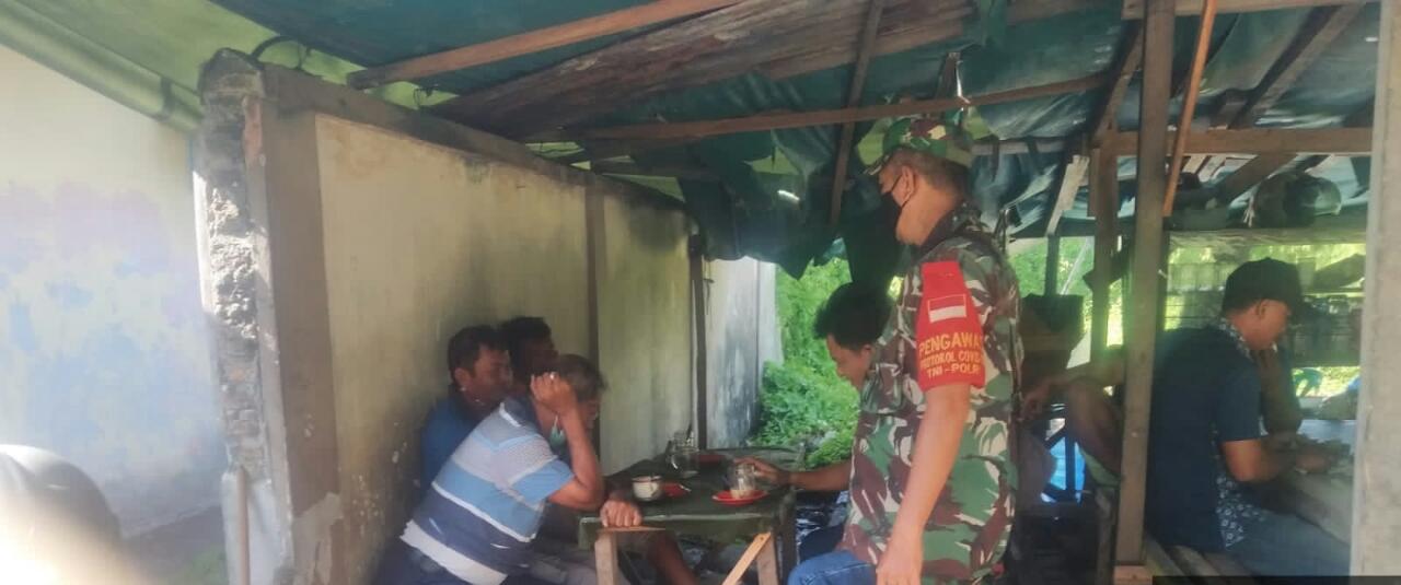 Giat di Bulan Ramadhan, Peltu Wawan Laksanakan Sosialisasi Pencegahan Covid-19