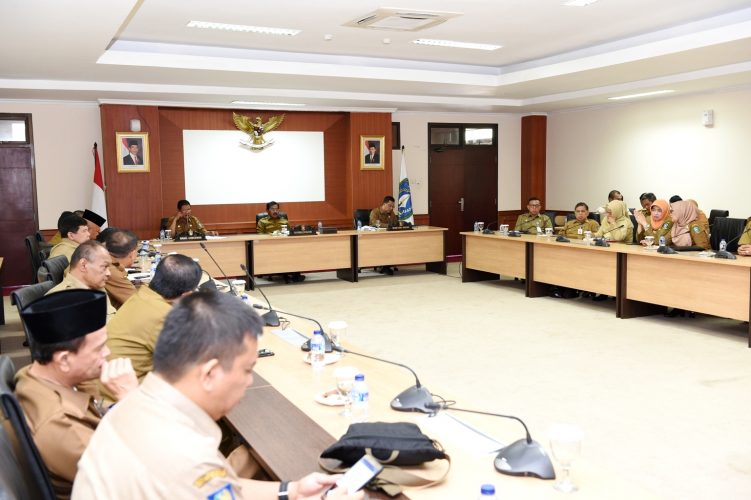 Gubernur Kepri Rapat Rutin Evaluasi Kegiatan Pembangunan Tahun 2019