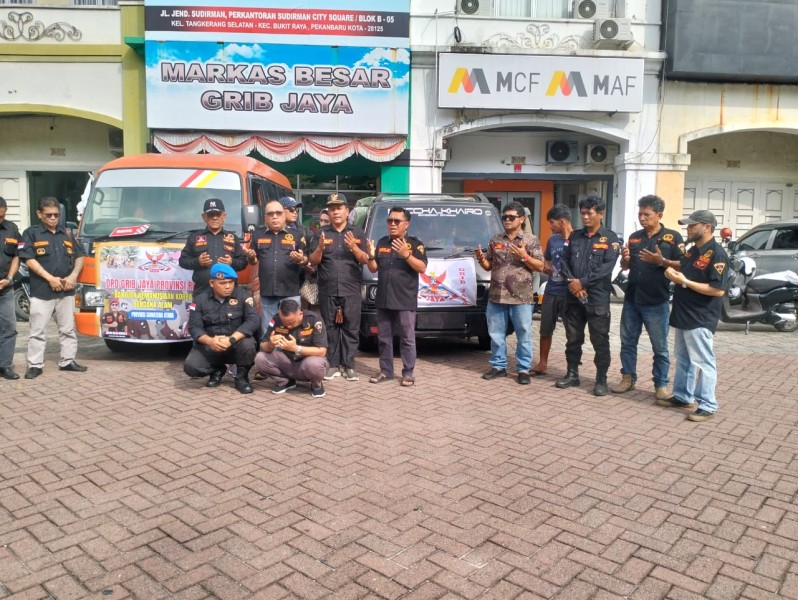 DPD GRIB Jaya Riau Kirim Bantuan Sembako untuk Korban Banjir Sumatra ke Sumbar dan Sumut