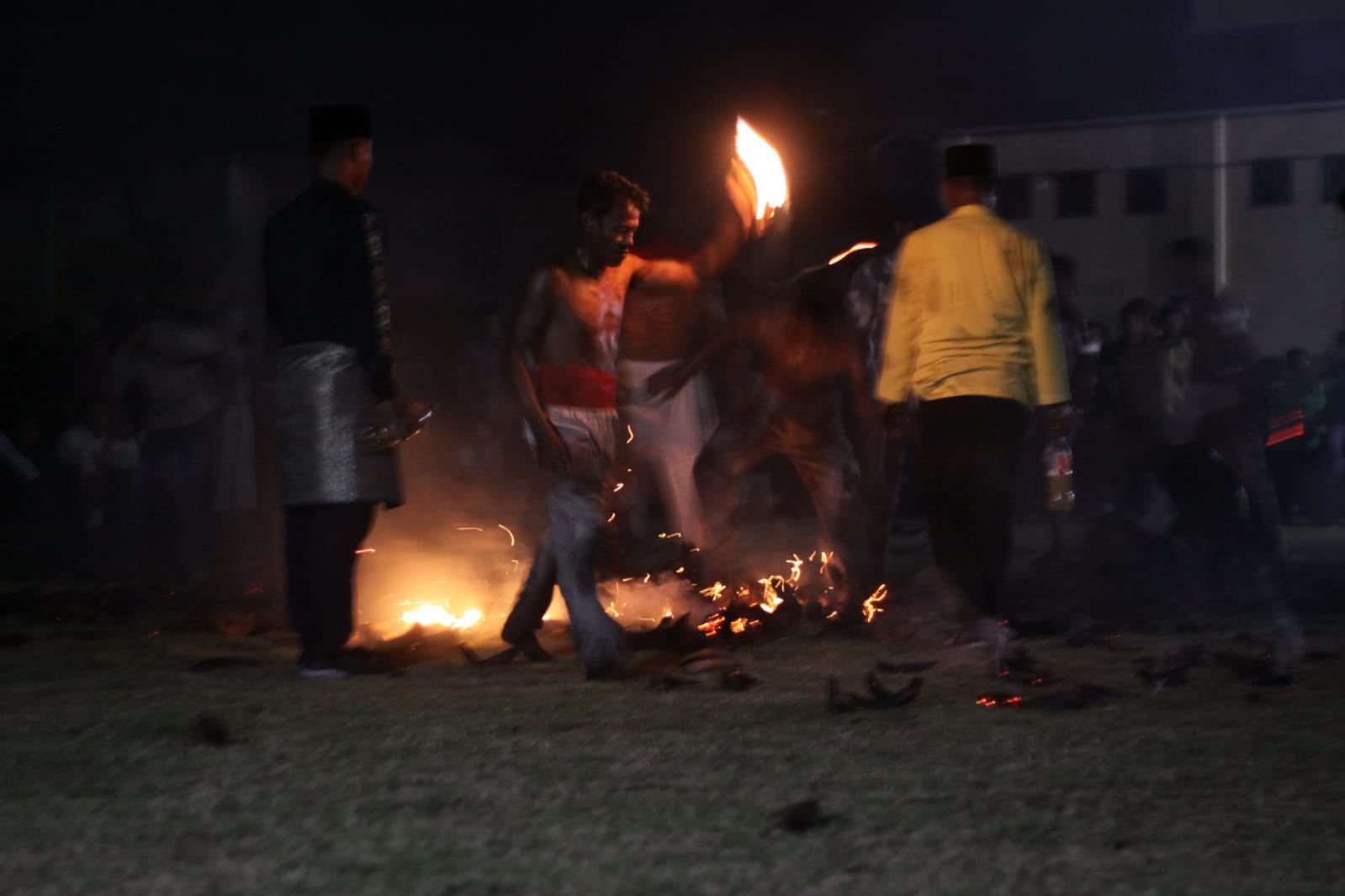 Meriahkan Mandi Safar di Rupat Utara, Disbudparpora Bengkalis Tampilkan Zapin Api
