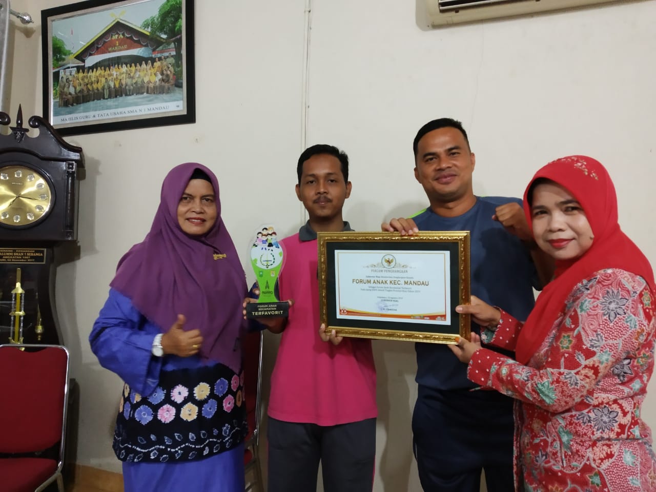 Forum Anak Mandau Terima Dafa Award Provinsi Riau 2019