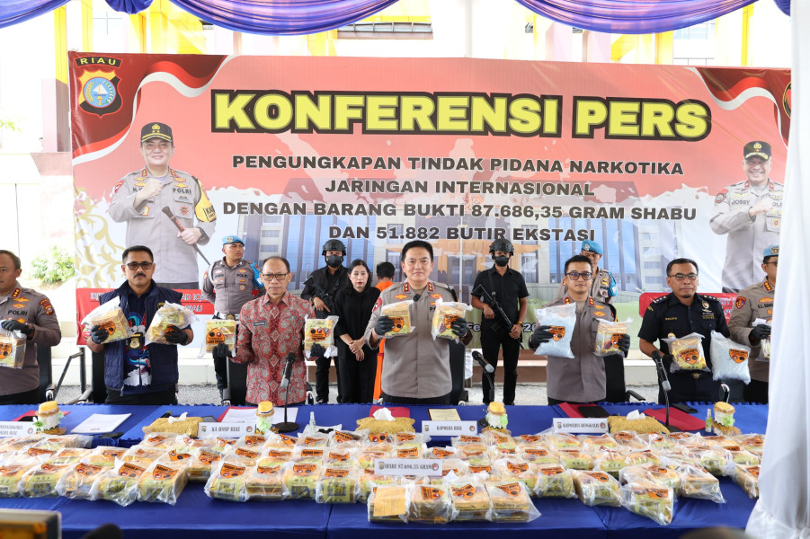 Polda Riau Ungkap Narkoba Jaringan Internasional
