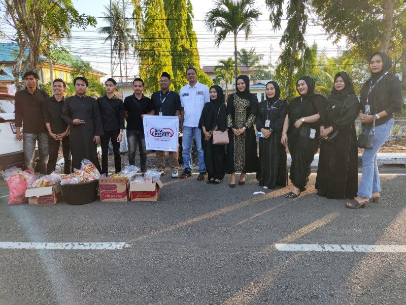 Bentuk Kepedulian, PDJI Korwil Bengkalis Berbagi Takjil dan Bukber