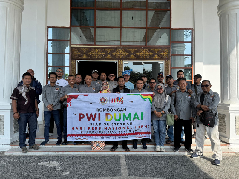 Dilepas Sekda, Rombongan PWI Dumai Ikuti HPN di Pekanbaru