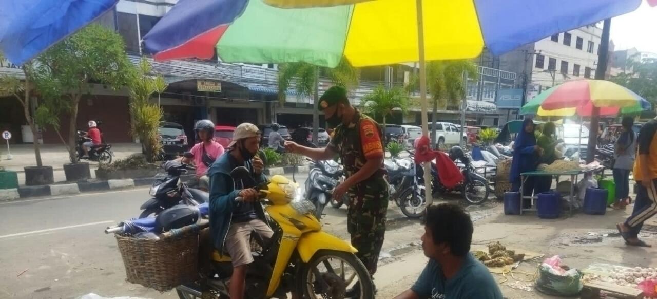 Giat di Pasar Ombak, Ini Yang Dilakukan Sertu Abu Kasim
