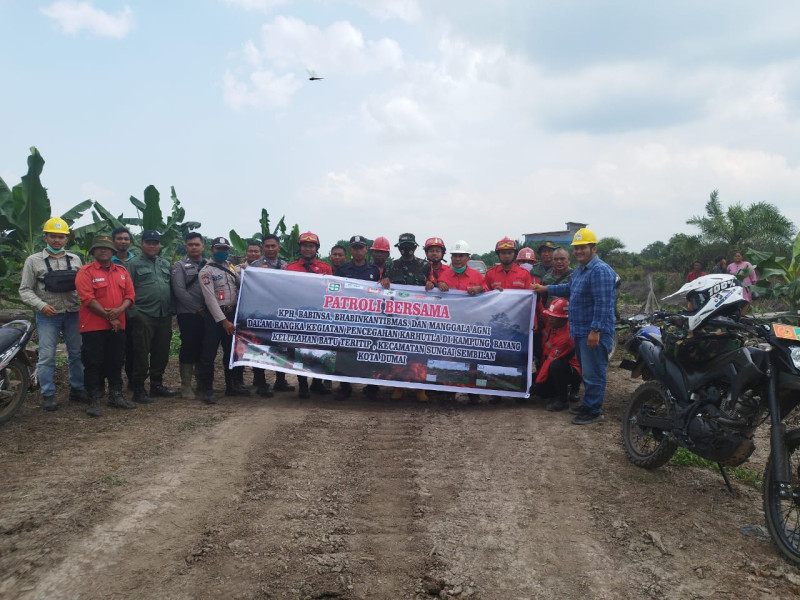 Bersama PT SGP, Serda Miftah Laksanakan Patroli Rutin