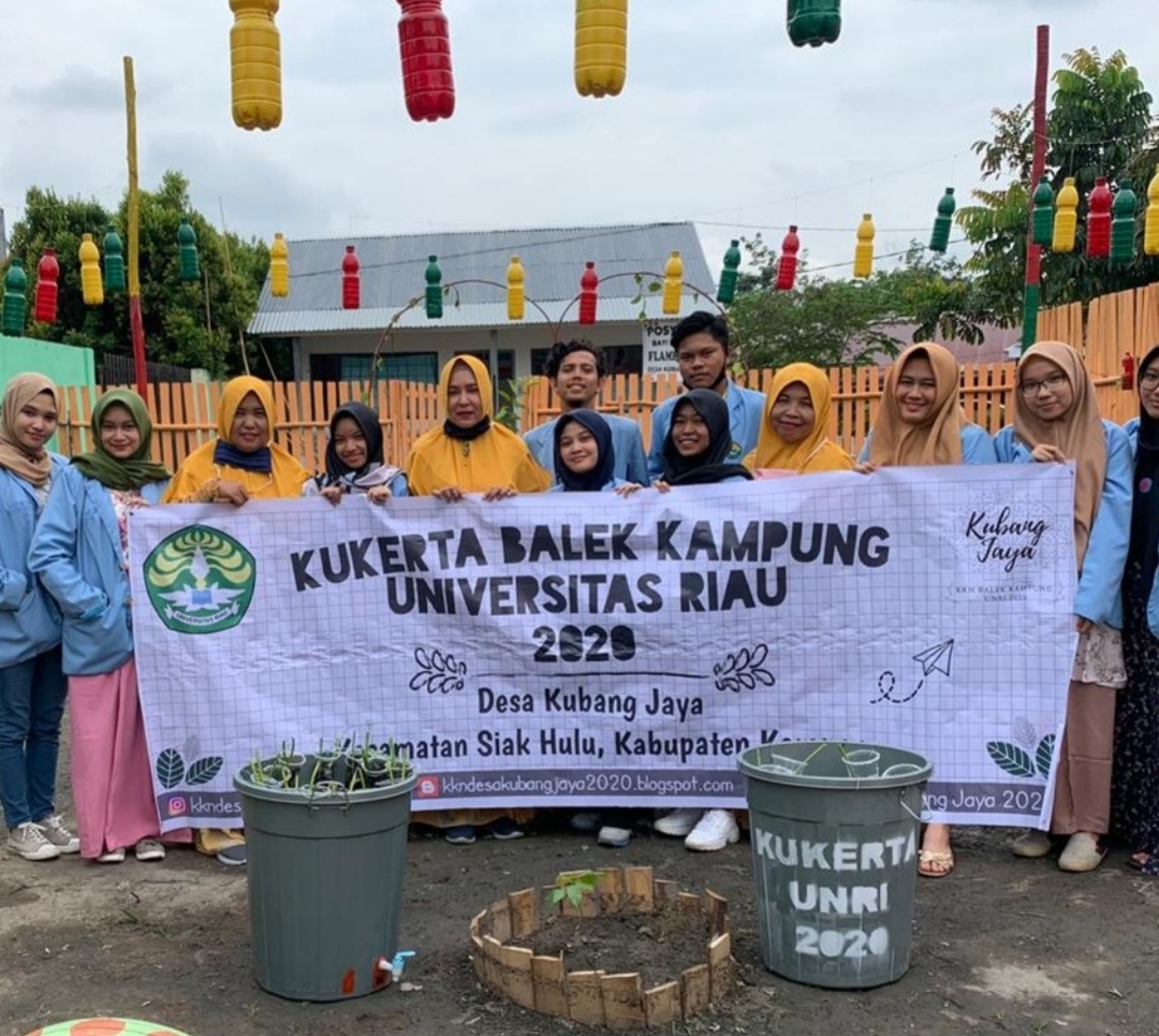 Tim Kukerta Balek Kampung UNRI Desa Kubang Jaya Menerapkan Aquaponik Sebagai Teknologi Tepat Guna