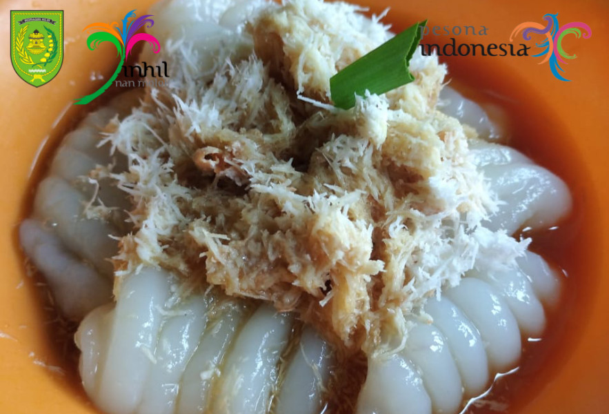 Menikmati Jajanan Tradisional Ular-ularan Sagu