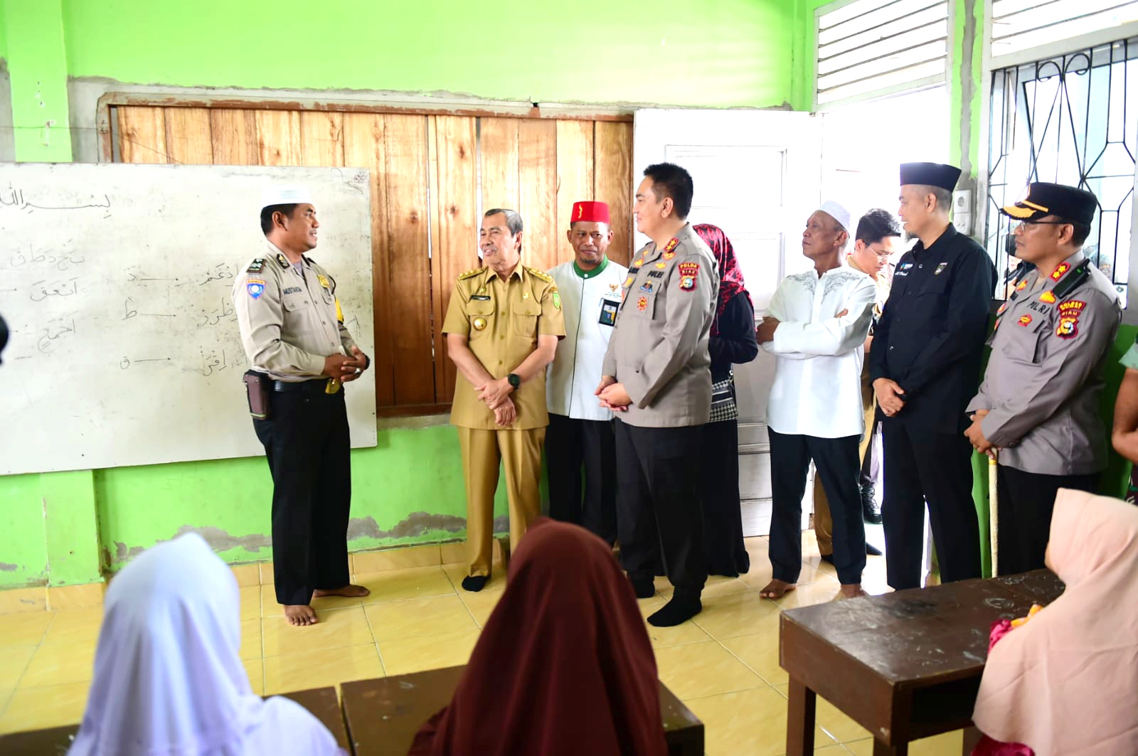 Apresiasi Kapolda dan Gubri untuk Aiptu Mustakim yang Penuh Dedikasi