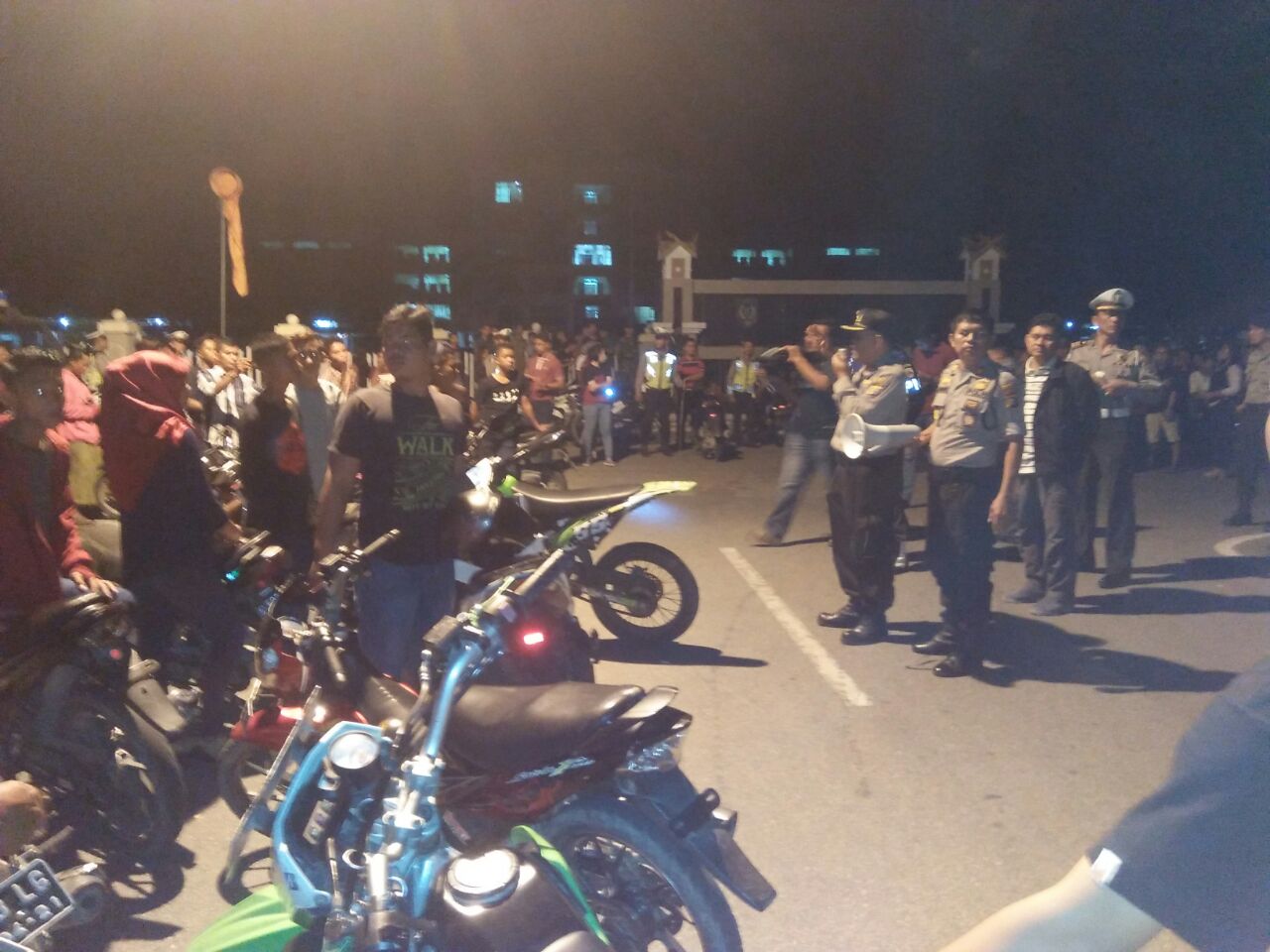 Kodim 0314/Inhil dan Polres Amankan Puluhan Kendaraan di Jalan Swarna Bumi