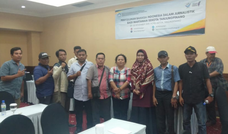 Puluhan Wartawan Tanjungpinang Ikuti Penyuluhan Bahasa Indonesia