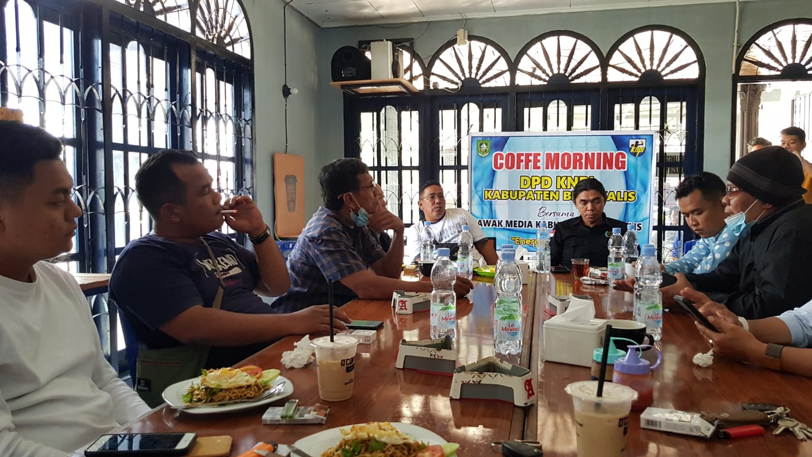 DPD KNPI Kabupaten Bengkalis Gelar Coffe Morning Bersama Wartawan di Kecamatan Mandau