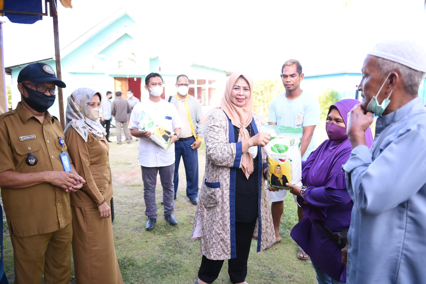 TP-PKK Kepri Gelar Cek Kesehatan Gratis dan Goro di Kampung Panglong