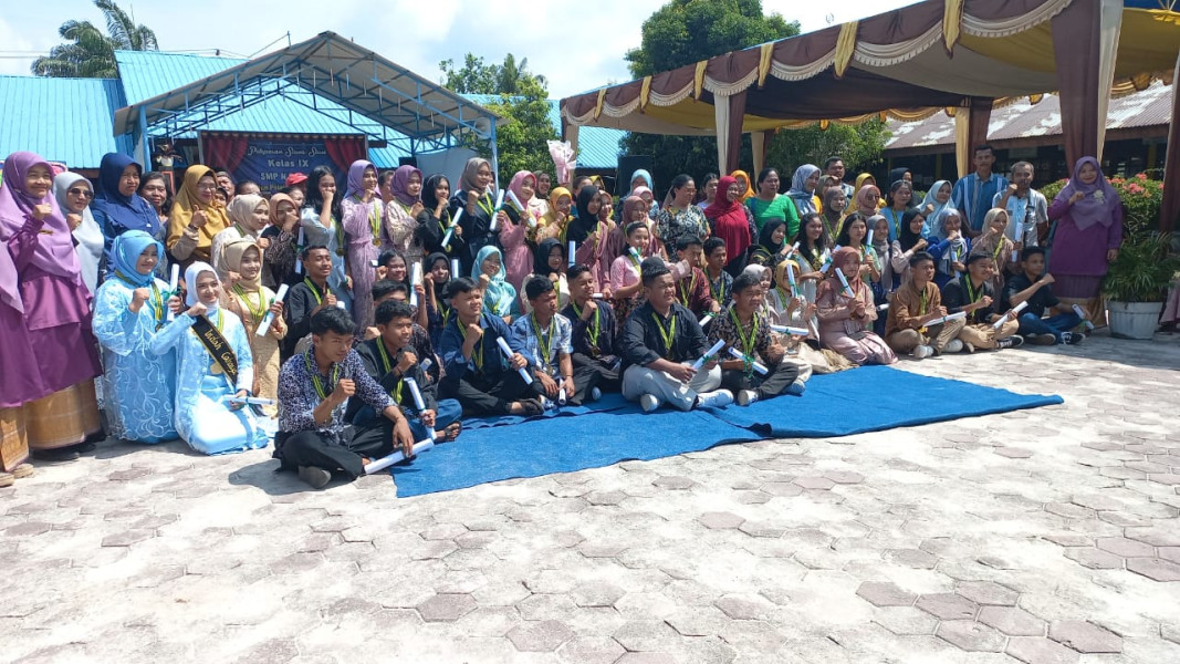 Kapten Arh M.I Daulay Hadiri Kegiatan Pelepasan Pelajar SMPN 5