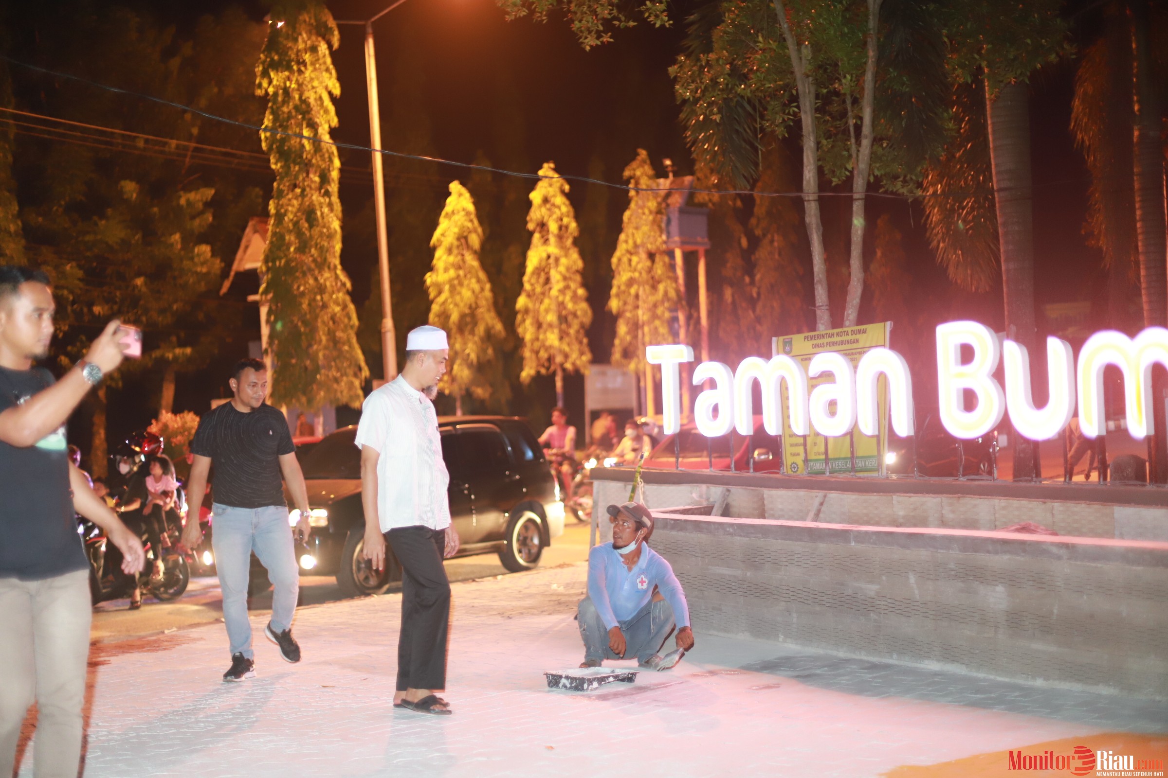 Wako Dumai Tinjau Pembangunan Pedestrian di Jl. H. R. Soebrantas dan Bumi Ayu